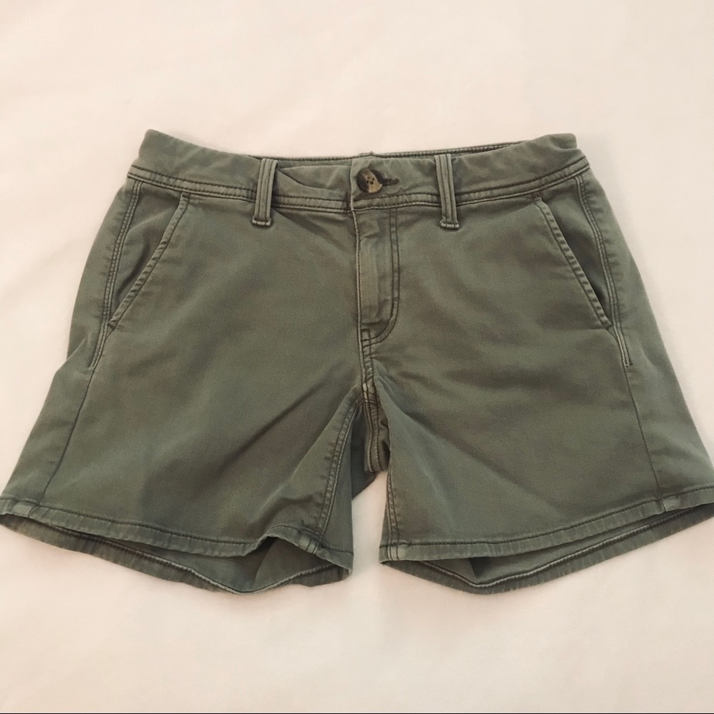 AEO Super Stretch X Midi Olive Shorts